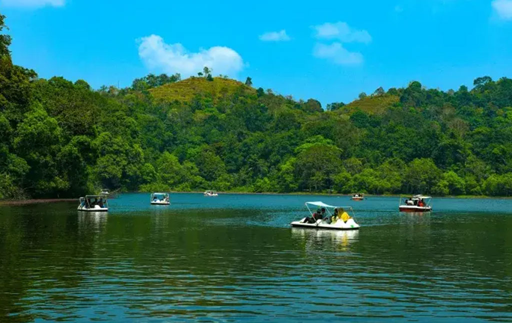 Pookode Lake